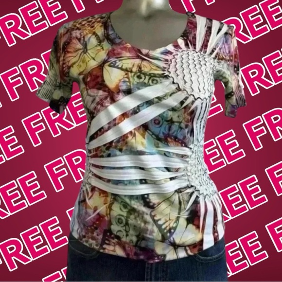 Rene’s Collection Tops - FREE 💟Women’s | Graphic Textured Top